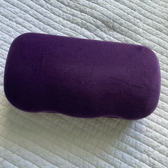 Gucci Sunglass Case - Picture 4 of 6